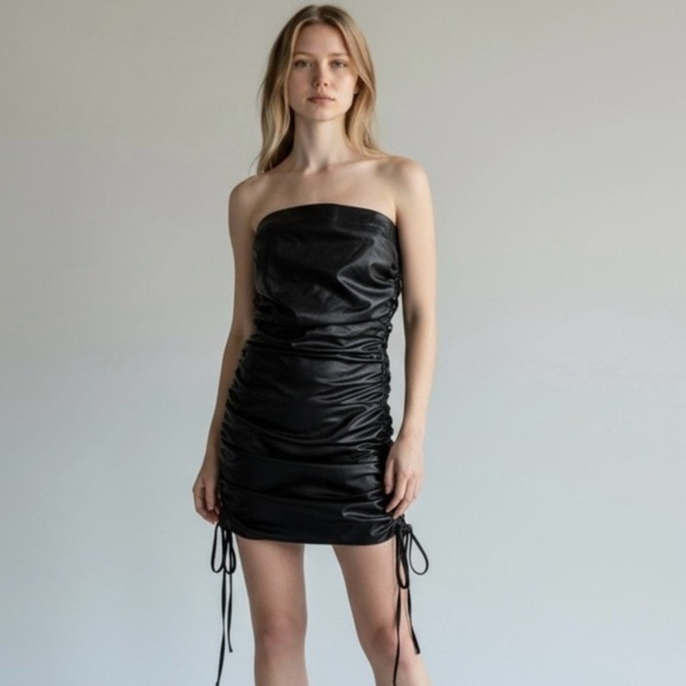 Forever 21 Lace-Up Tube Black Ruched Strapless Bodycon Black‎ Fettish Mini Dress